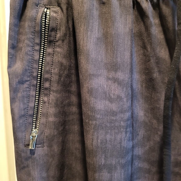 Athleta Women's Camden Printed Jogger Black Gray Joggers Size 10 - Picture 6 of 7